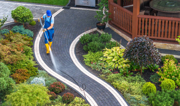 Best Deck Pressure Washing  in Guernsey, WY